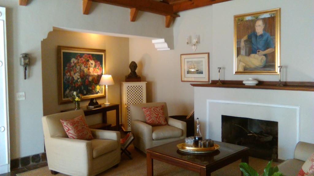 Chartwell Castle & Guest House Extérieur photo